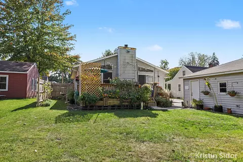 2025 Melvin St SW, Wyoming, MI 49519
