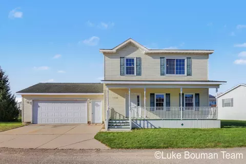 11648 E Bear Meadows Dr SE, Alto, MI 49302