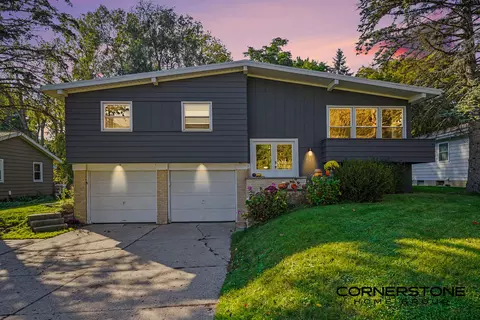 921 Covell Ave NW, Grand Rapids, MI 49504