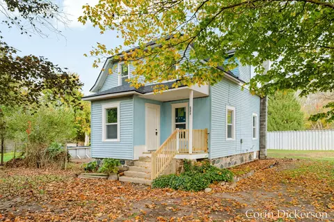 223 Selby St, Hopkins, MI 49328