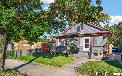 1620 Jefferson Ave SE, Grand Rapids, MI 49507