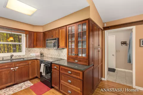 Kitchen - 1440 Fero Ave NE, Lowell, MI 49331 photo 3 of 3