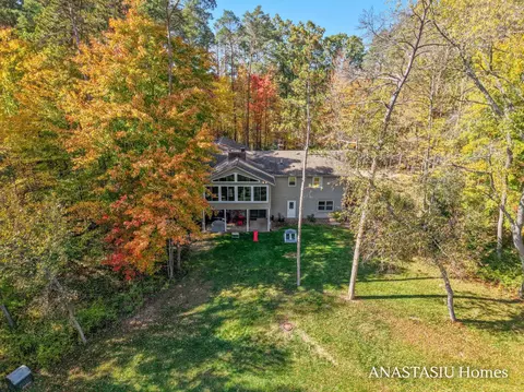 Exterior - 1440 Fero Ave NE, Lowell, MI 49331 photo 15 of 17