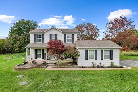 57670 Apple Ln, New Hudson, MI 48165