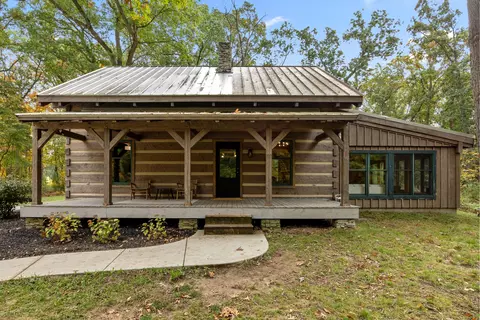 3235 2nd St, Wayland, MI 49348