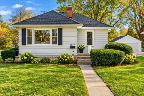 2034 Miles Ave, Kalamazoo, MI 49001