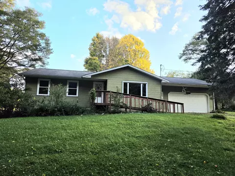 14651 Peckham Rd, Albion, MI 49224