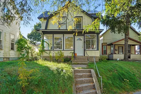 1039 Kalamazoo Ave SE, Grand Rapids, MI 49507