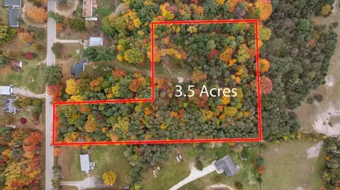 1285 W Mcmillan Rd, Muskegon, MI 49445