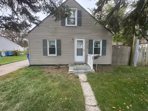 25741 SE Norfolk St, Dearborn Heights, MI 48125