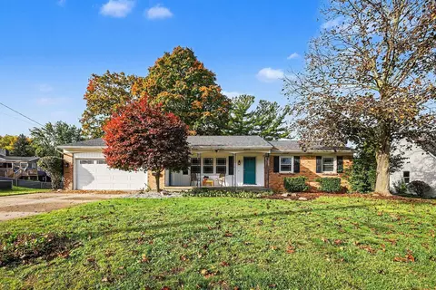 6833 Aleda Ave SE, Grand Rapids, MI 49508