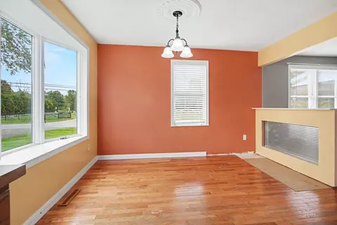 Living - 7973 Willow Rd, Milan, MI 48160 photo 3 of 3