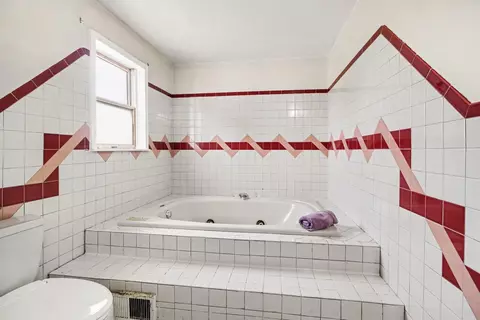 Bath - 7973 Willow Rd, Milan, MI 48160 photo 1 of 3
