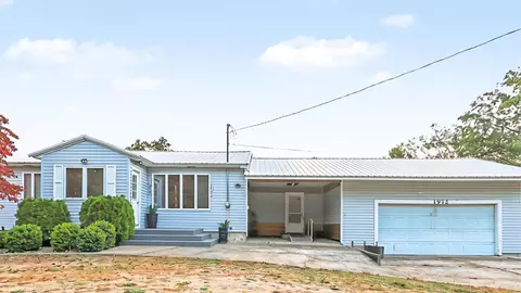 1972 S Maple Island Rd, Muskegon, MI 49442