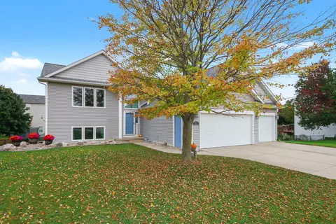 6187 Sheldon Dr, Hudsonville, MI 49426