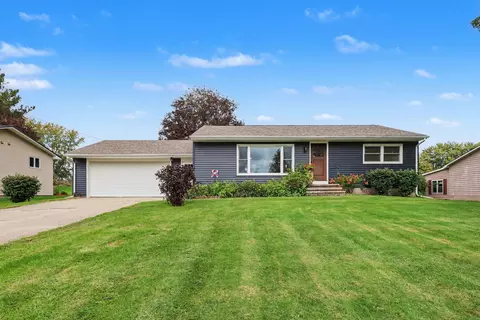 56690 Orchard Ln, Bangor, MI 49013