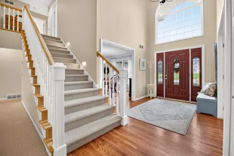 Entry Way - 336 Hyder Circle Dr, Plainwell, MI 49080 photo 1 of 4