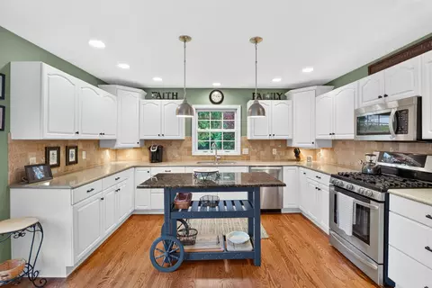 Kitchen - 336 Hyder Circle Dr, Plainwell, MI 49080 photo 1 of 7