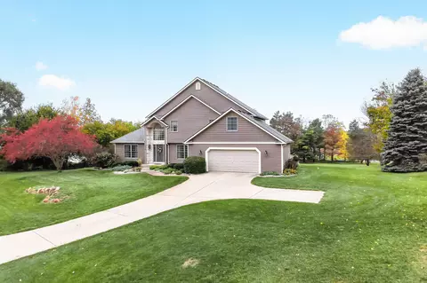 Exterior - 336 Hyder Circle Dr, Plainwell, MI 49080 photo 2 of 27