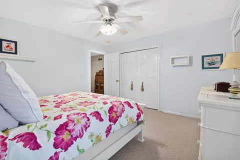 Bedroom - 336 Hyder Circle Dr, Plainwell, MI 49080 photo 5 of 5