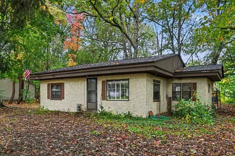 131 Manley Ave, Holland, MI 49424