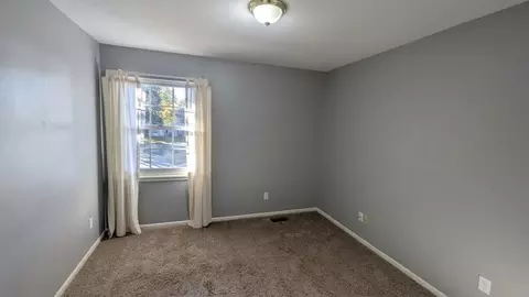 Bedroom - 113 Haymac Dr, Parchment, MI 49004 photo 1 of 7