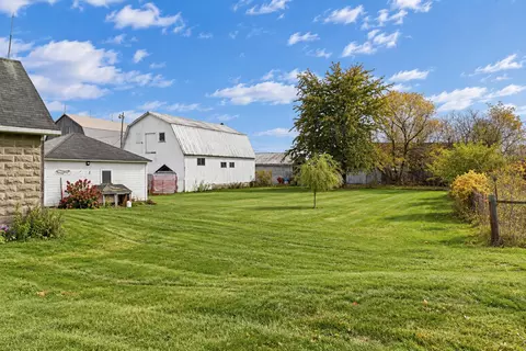 Exterior - 2867 Capac Rd, Allenton, MI 48002 photo 4 of 7