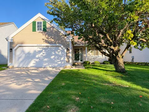 5266 Wyndtree Ln SE, Kentwood, MI 49548