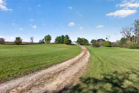Exterior - 10570 Case Rd, Brooklyn, MI 49230 photo 11 of 13