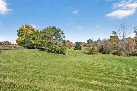 Exterior - 10570 Case Rd, Brooklyn, MI 49230 photo 6 of 13