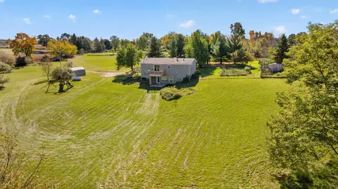 Exterior - 10570 Case Rd, Brooklyn, MI 49230 photo 10 of 13