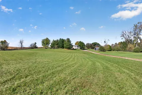 Exterior - 10570 Case Rd, Brooklyn, MI 49230 photo 12 of 13