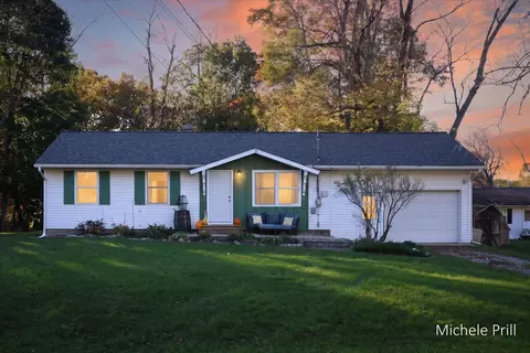 2110 Maple Ln, Hastings, MI 49058