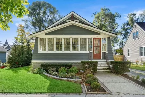 16 W 21st St, Holland, MI 49423