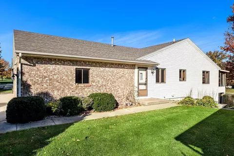 871 Bayou Dr SW, Byron Center, MI 49315