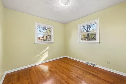 Bedroom - 12485 S Custer Rd, Dundee, MI 48131 photo 6 of 6