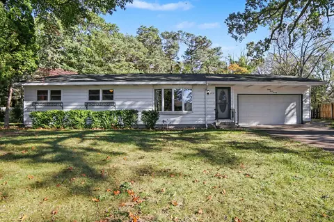 2770 Patricia Dr, North Muskegon, MI 49445