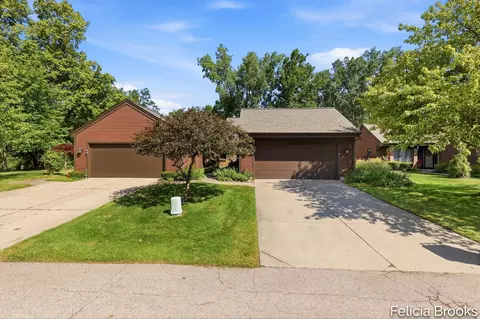 4197 Indian Spring Dr SW, Grandville, MI 49418