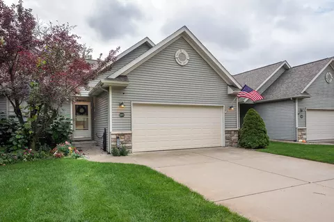 8878 Macywood Ln, Richland, MI 49083