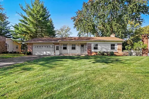7783 Lilac Dr, Jenison, MI 49428