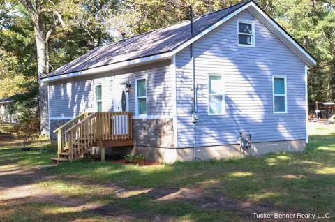 538 E White Lake Dr, Twin Lake, MI 49457