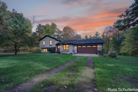 4344 Holton-duck Lake Rd, Twin Lake, MI 49457