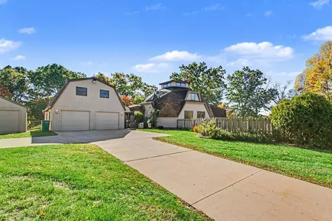 8260 E Dr N, Battle Creek, MI 49014