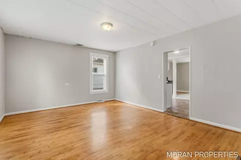 Living - 215 2nd Ave, Big Rapids, MI 49307 photo 3 of 12