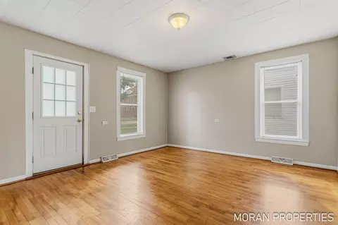 Living - 215 2nd Ave, Big Rapids, MI 49307 photo 5 of 12