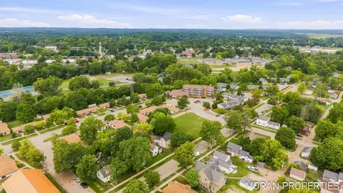 View/Area - 215 2nd Ave, Big Rapids, MI 49307 photo 5 of 10