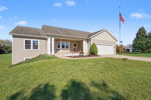 Exterior - 6363 Alger St, Allendale, MI 49401 photo 3 of 7