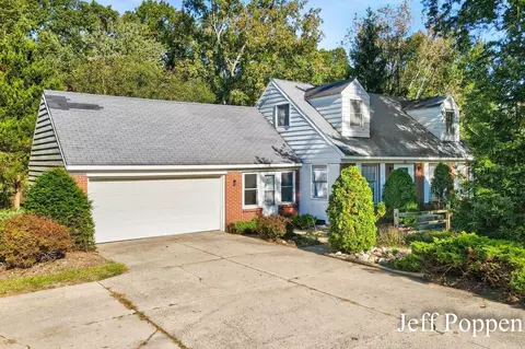 441 4 Mile Rd NW, Comstock Park, MI 49321