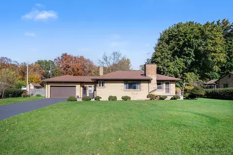 1455 Lancashire Dr SE, Grand Rapids, MI 49508