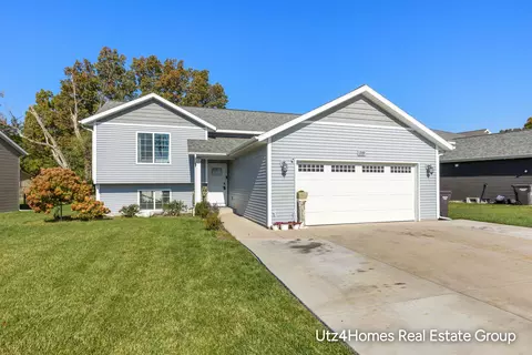 1559 Chapel St SW, Wyoming, MI 49509